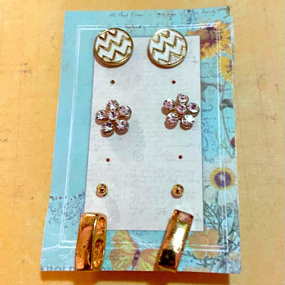 Earring Multipack - Picture 2 of 6